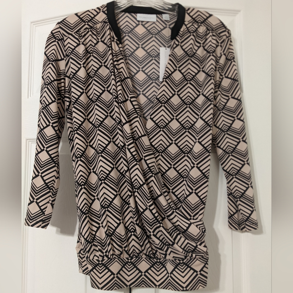 New York & Company Blouse, size extra small, beige and black